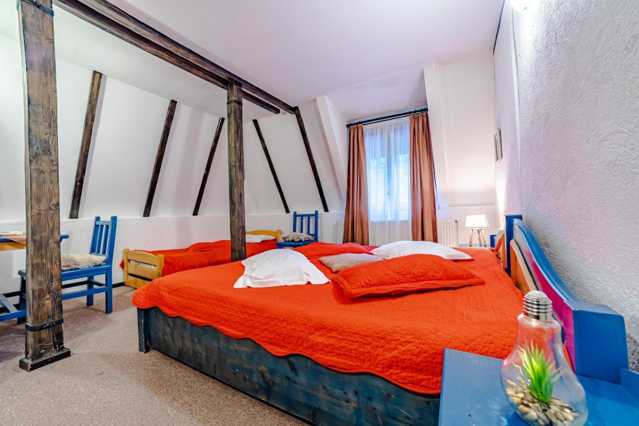 Pensiunea Hanul Oierului Bran  Extérieur photo
