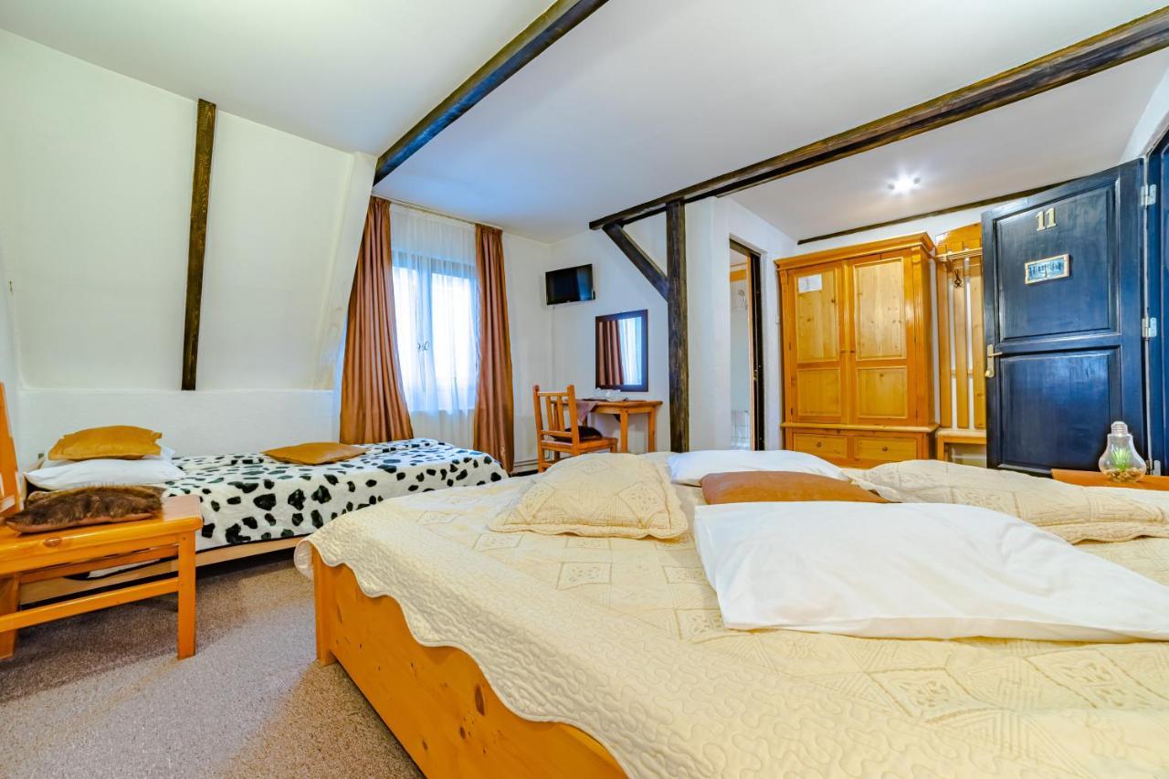 Pensiunea Hanul Oierului Bran  Extérieur photo