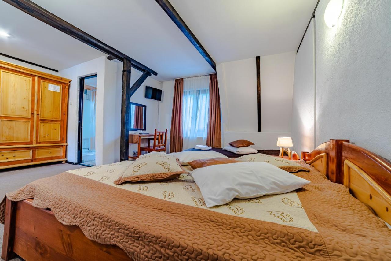 Pensiunea Hanul Oierului Bran  Extérieur photo